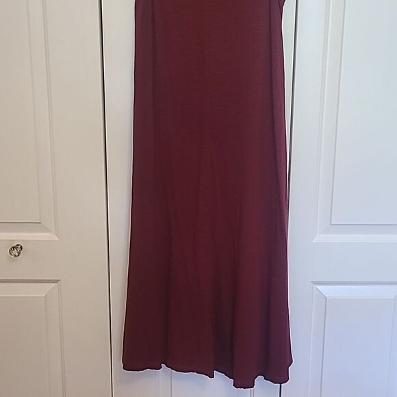 Caslon Modal Blend Scoop Neck Flared Bottom High Low Tank Burgundy Dress Size M - Picture 8 of 11